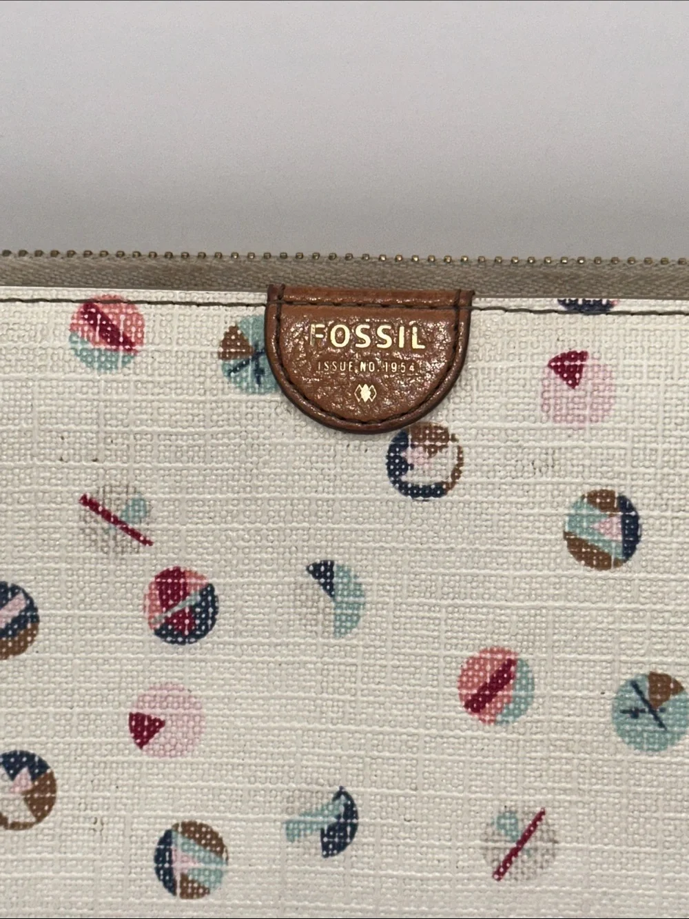 Fossil Cream Wallet with Multicolor Dot Pattern
